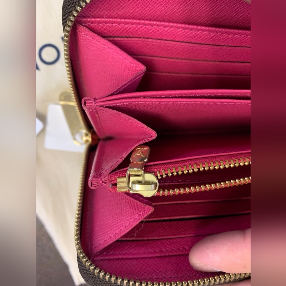 LV Limited Addition long zipper wallet, dust bag, and box.